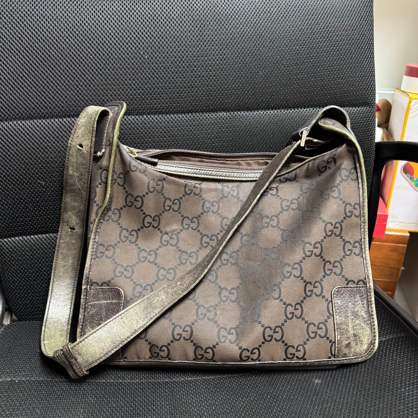Gucci Beige and Black Signature Pattern