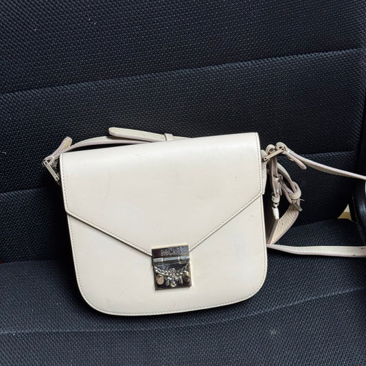 MCM Patricia Park Avenue White Leder