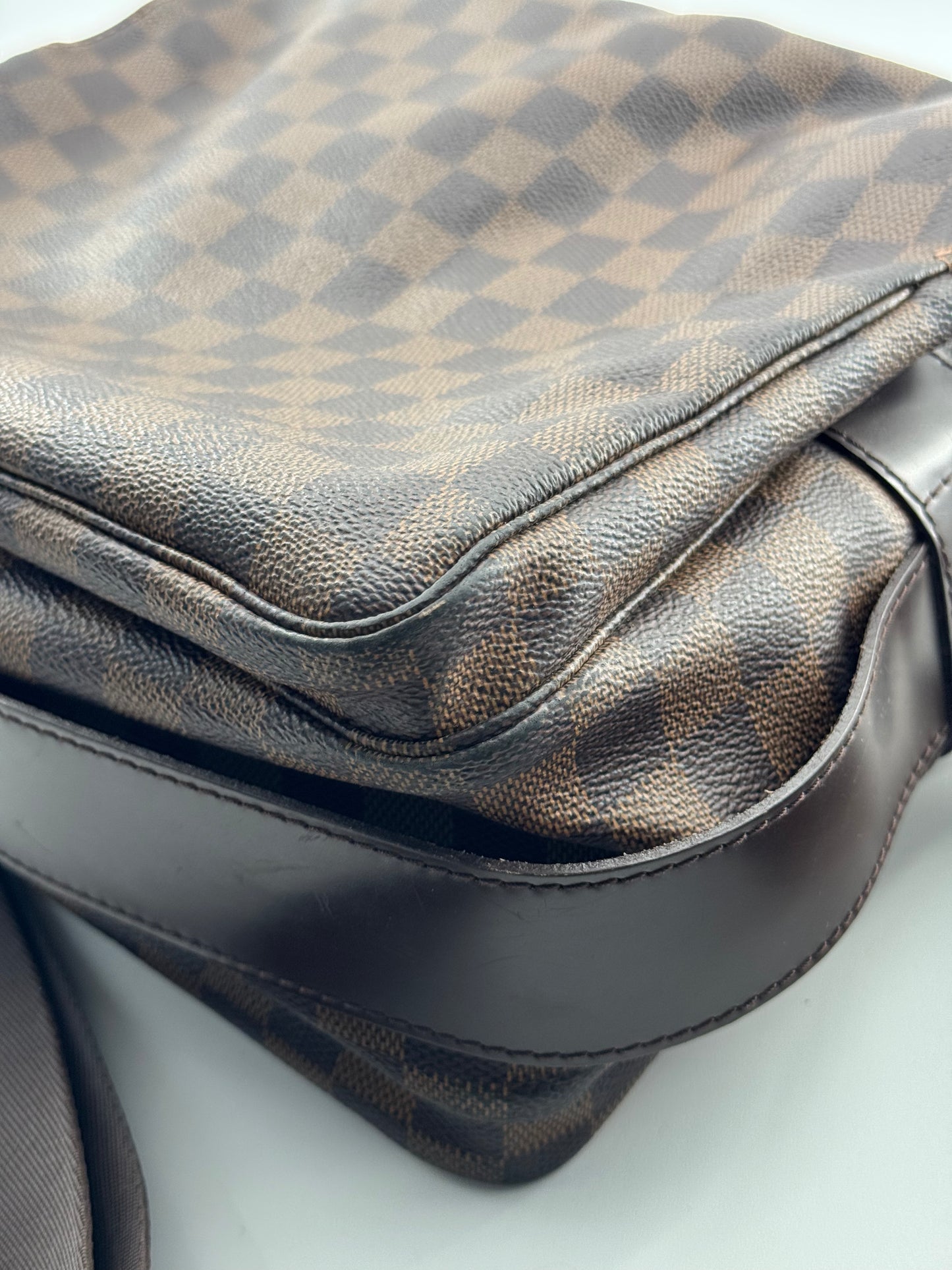 Louis Vuitton Naviglio Damier EBENE Crossbody Bag (Year 2007)