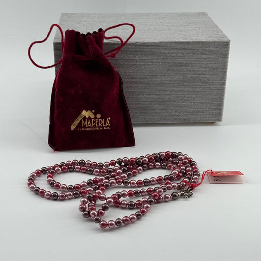 Maperla Beads On The Neck