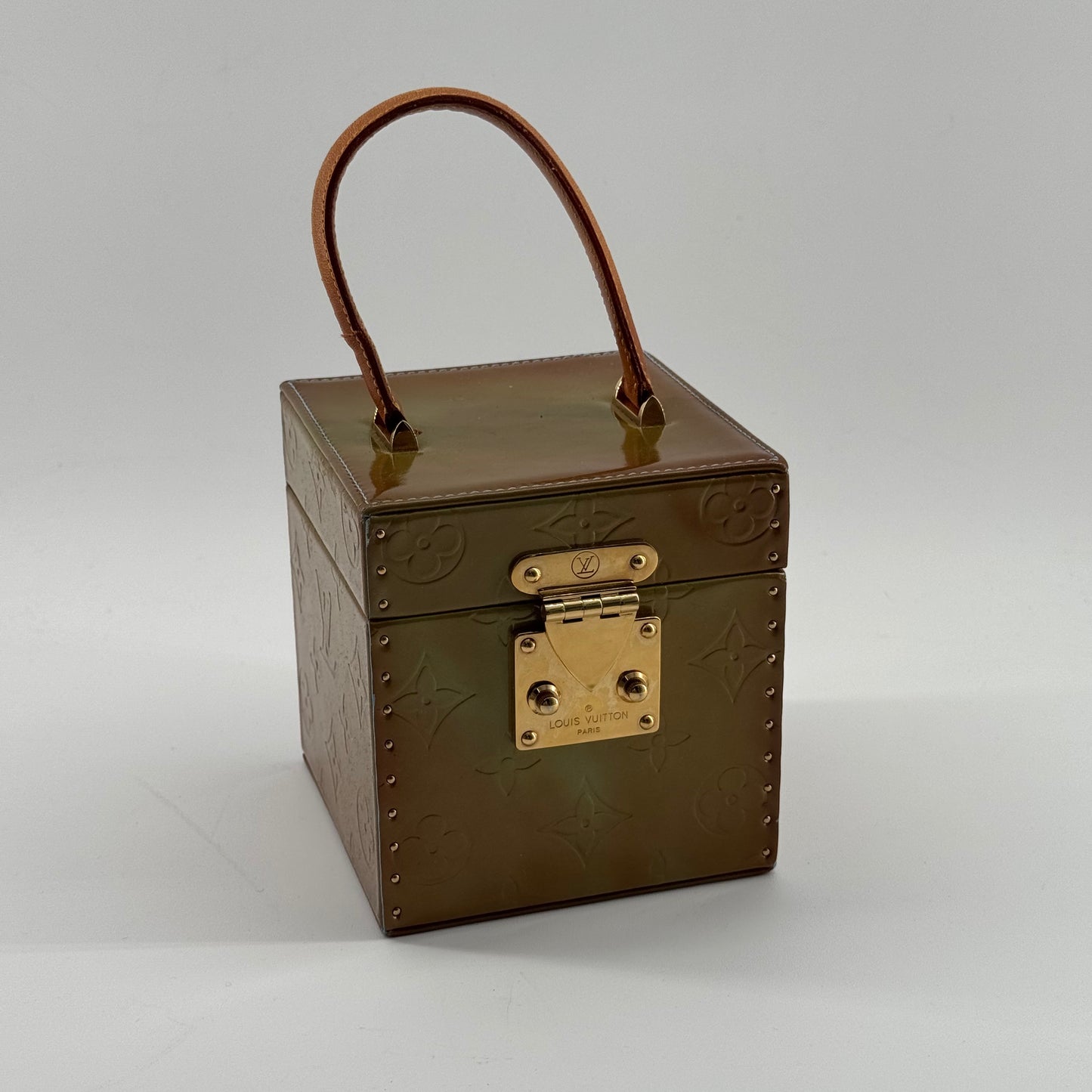 Louis Vuitton Vintage Box (year 1098)