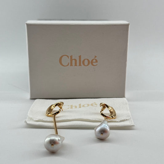 Chloe Pearls Earrings